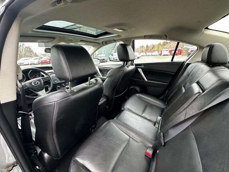 2012 Mazda 3 GS-SKY